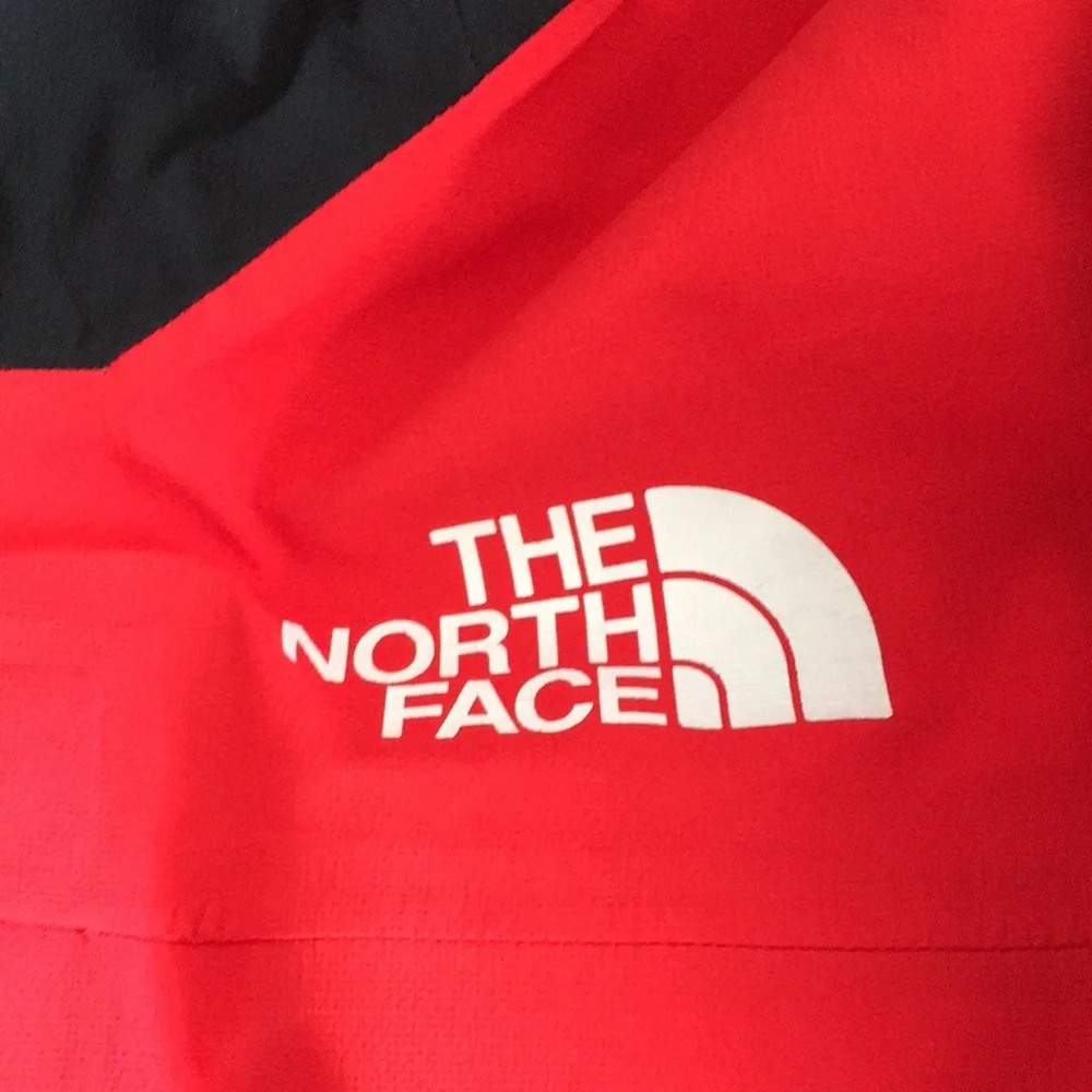 Red medium summit series L5 jacket - Picture 3 of 6